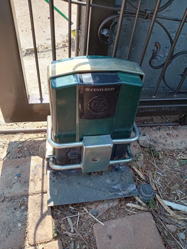 GATE MOTOR REPAIR AND INSTALLATION - Image 6