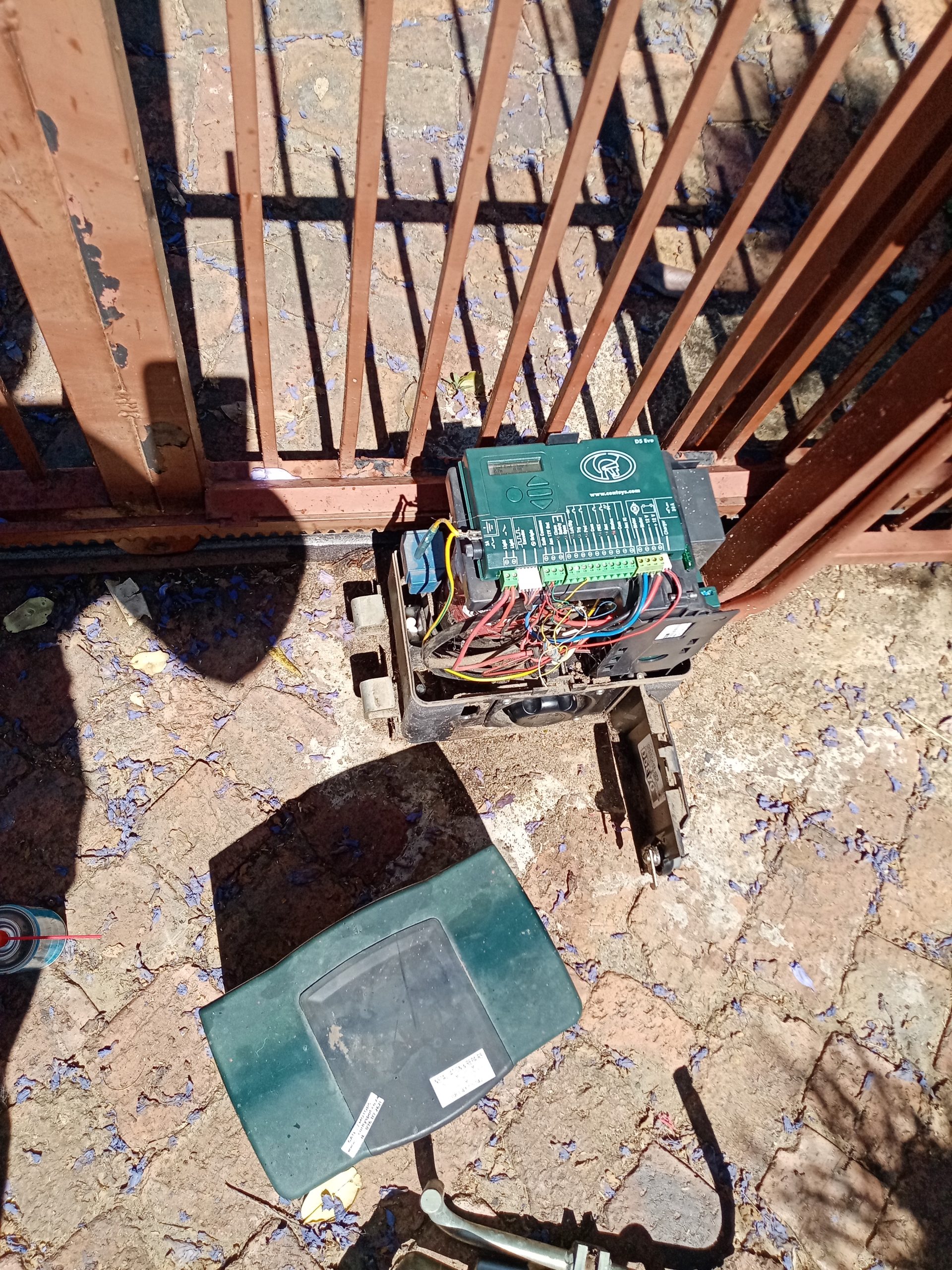 GATE MOTOR REPAIR AND INSTALLATION - Image 4